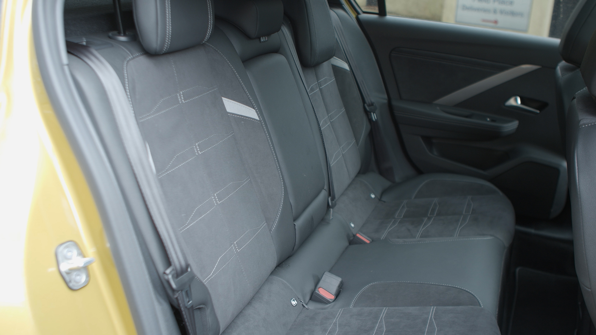 1.6 Plug-in Hybrid Ultimate 5dr Auto